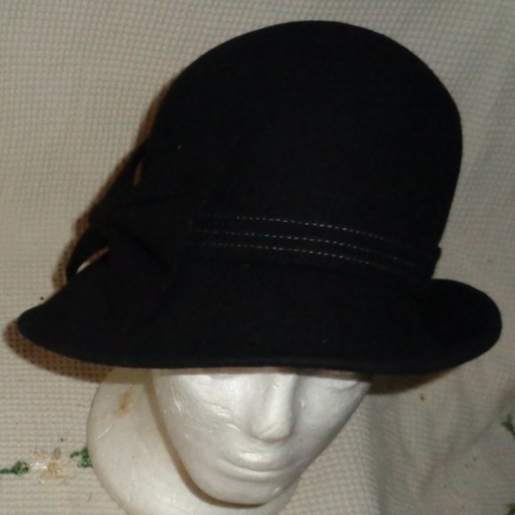 SOLD!!! SOLD!!!!! COLLECTIONEIGHTEEN BLACK CLOCHE HAT-ONE SIZE FITS MOST- - Picture 4 of 5
